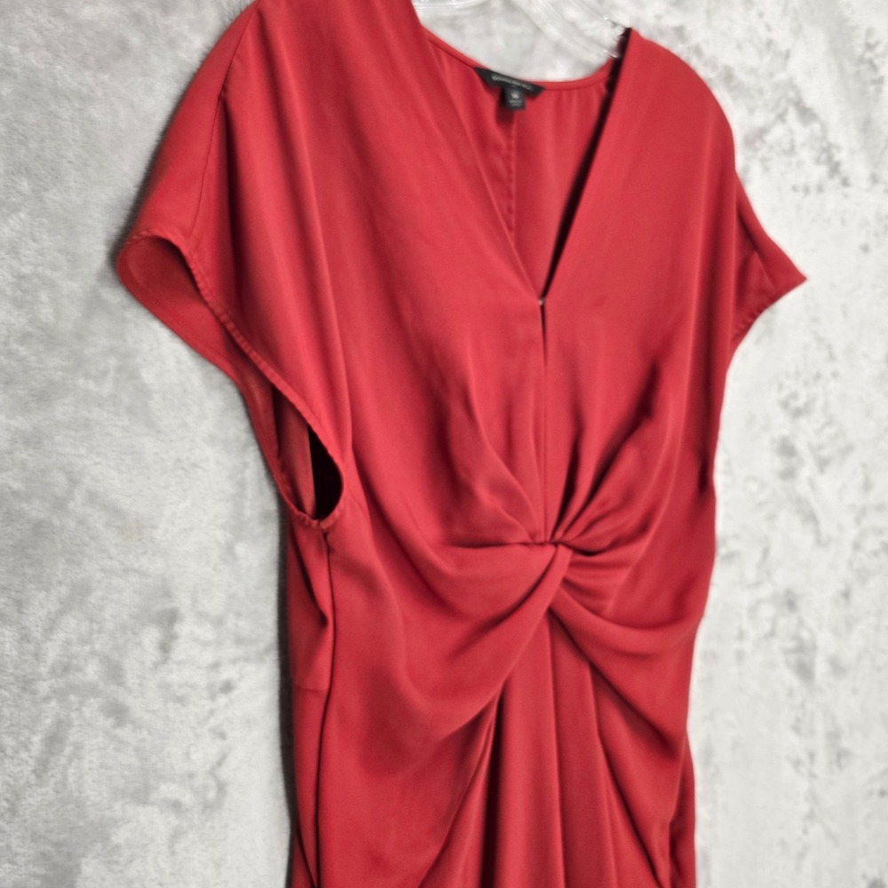 Red Twist-Front V-Neck Dress - Picture 11 of 13